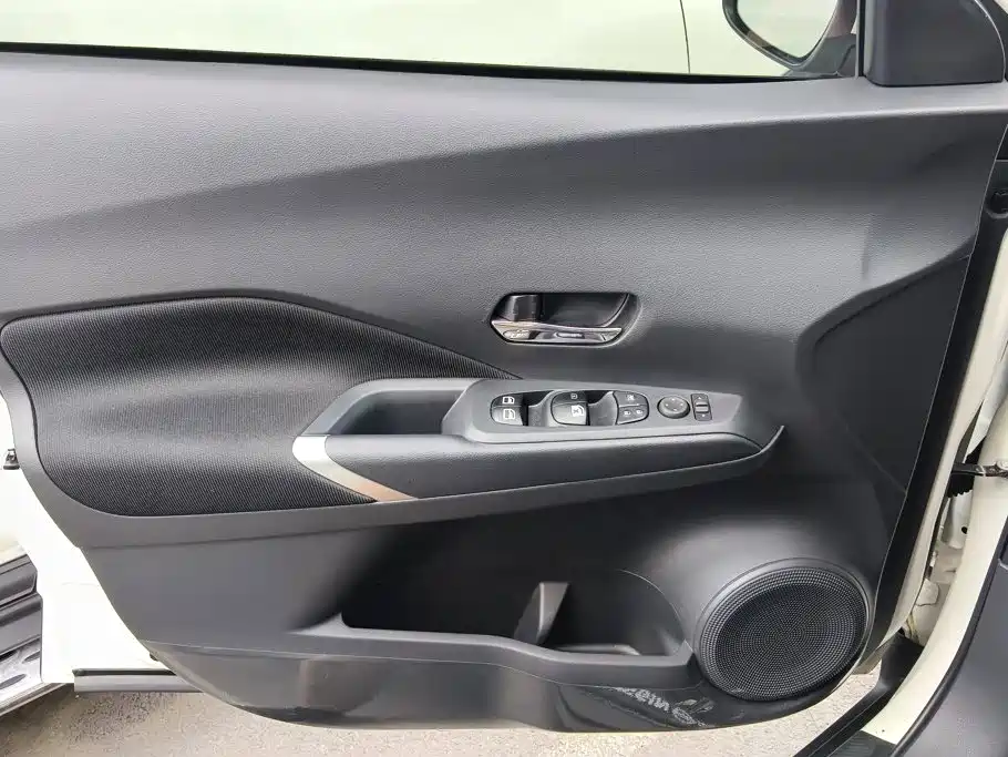 Nissan Kicks 2025
