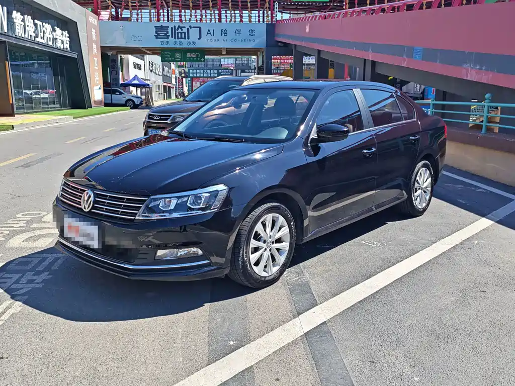 Volkswagen Lavida 2017 — фото 1
