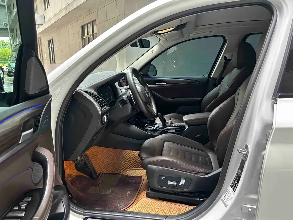 BMW X3 2019 — фото 11