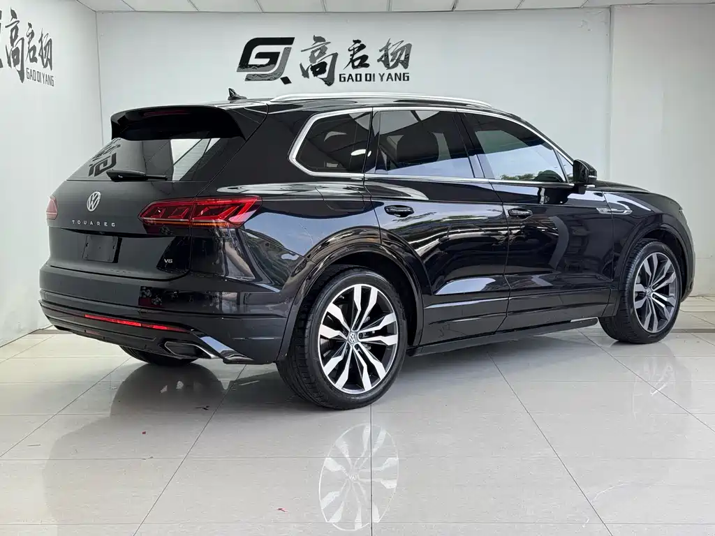 Volkswagen Touareg 2019 — фото 24