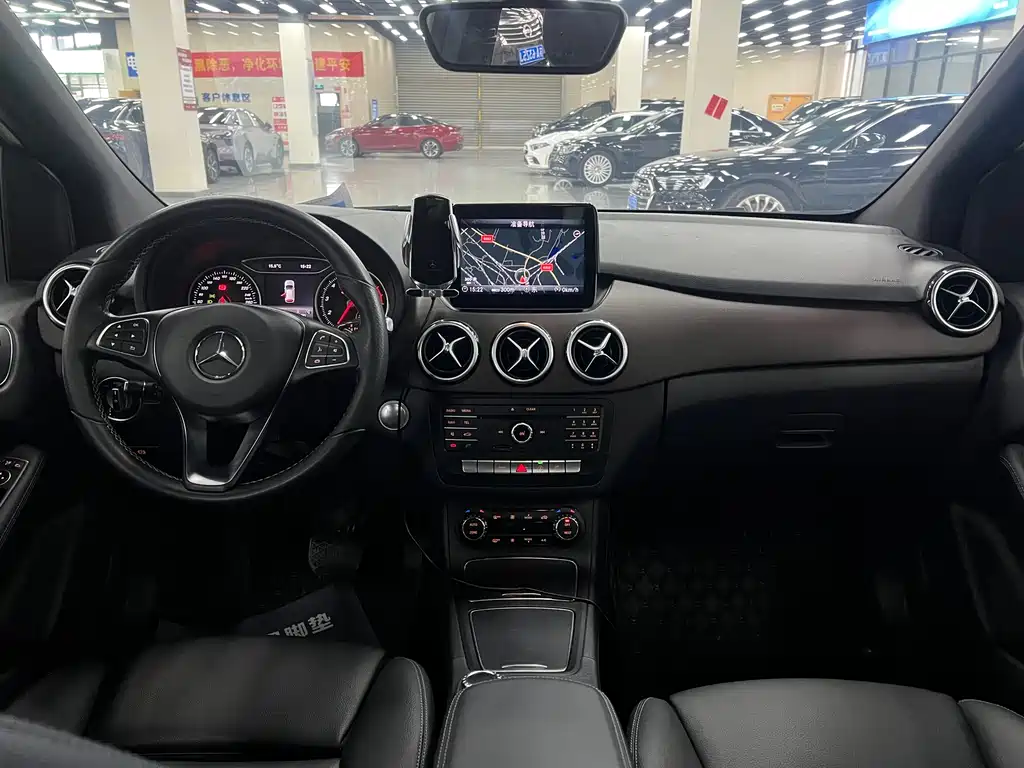 Mercedes-Benz B-Class 2018