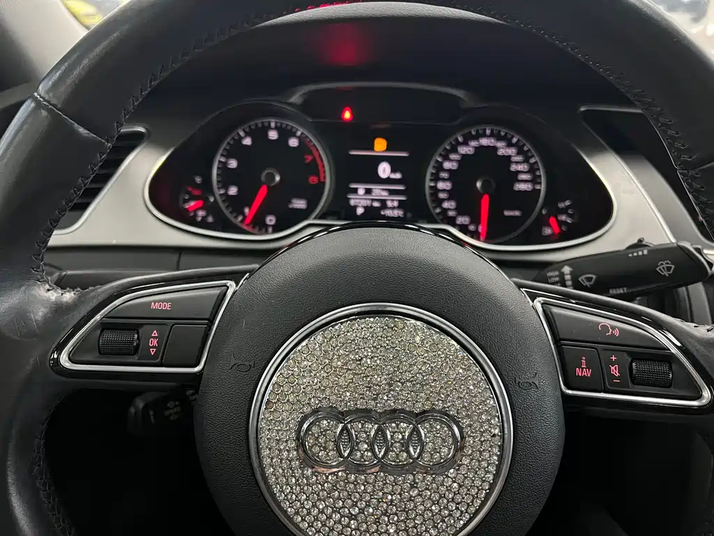 Audi A4L 2016 — фото 14