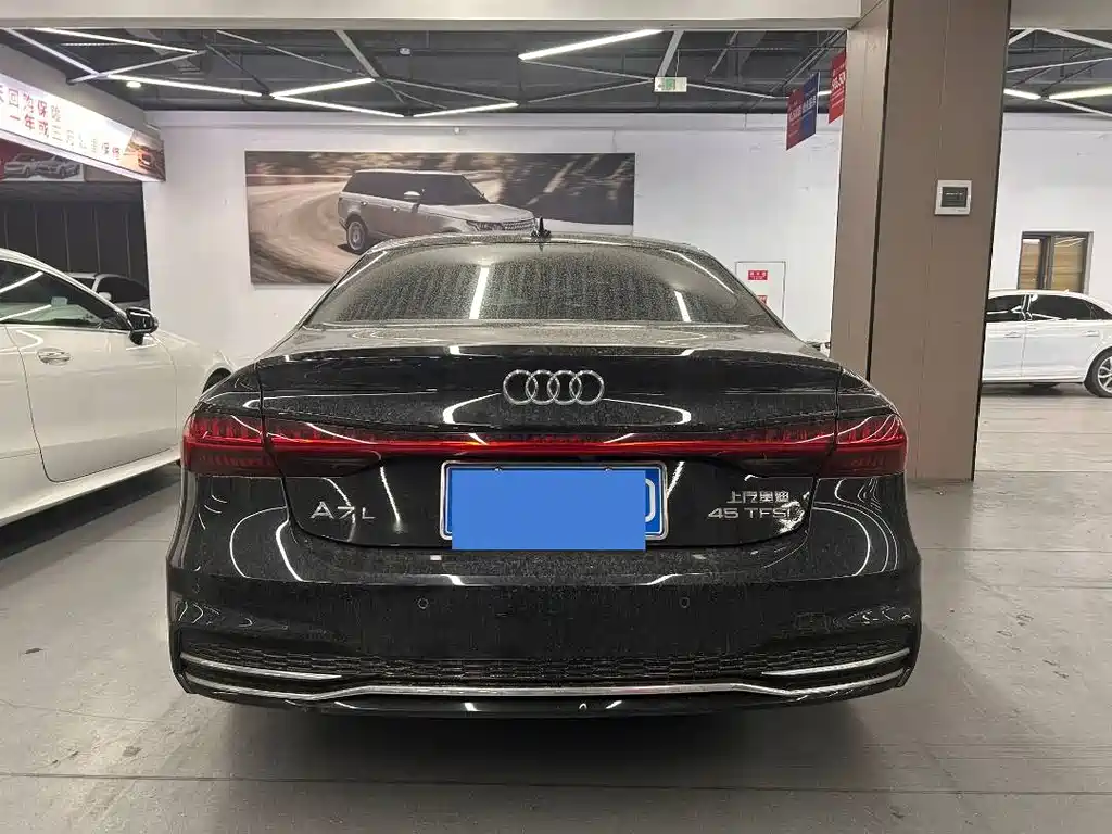 Audi A7L 2022 — фото 12