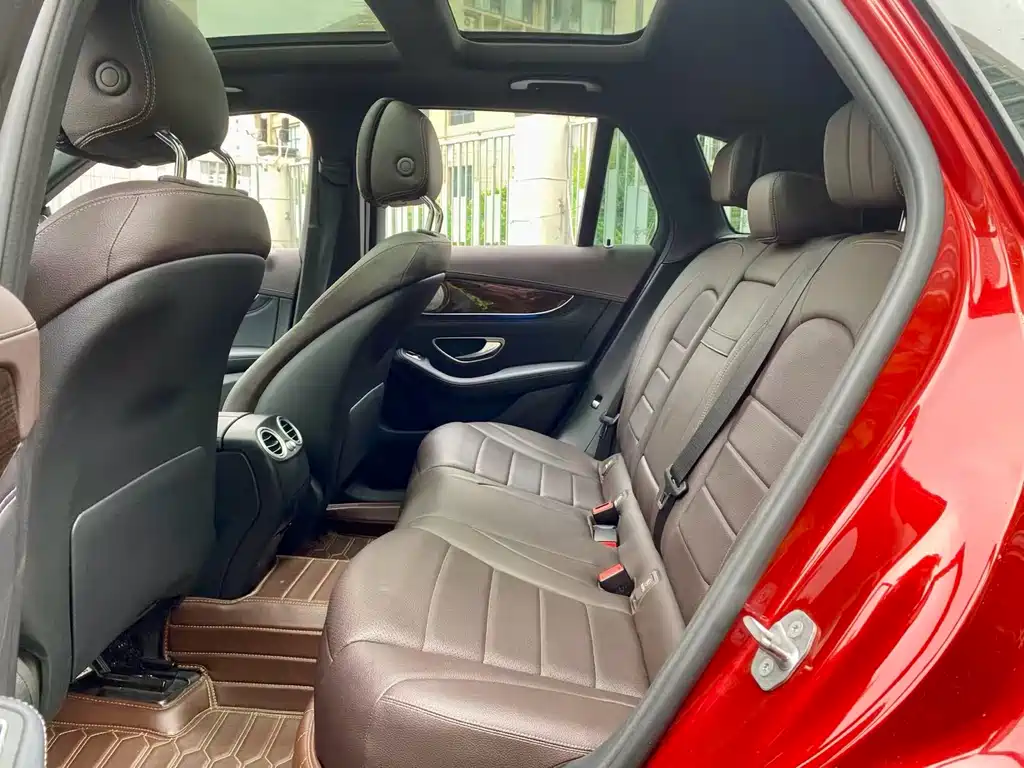 Mercedes-Benz GLC 2017 — фото 14