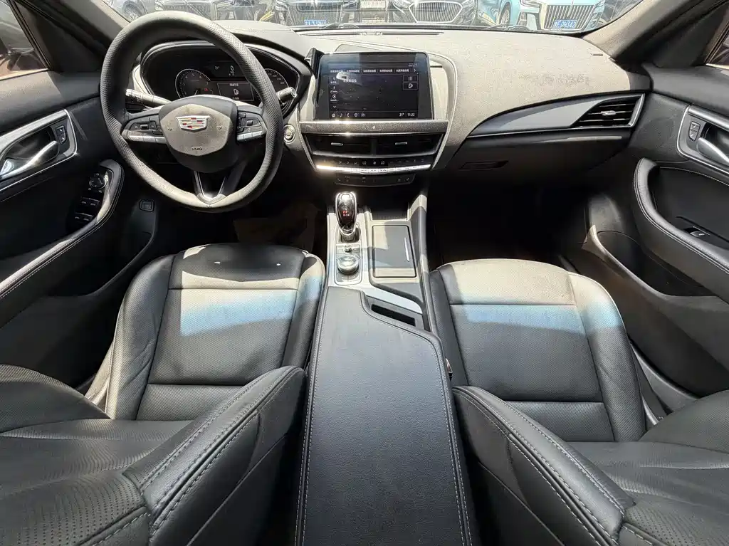 Cadillac CT5 2023 — фото 15