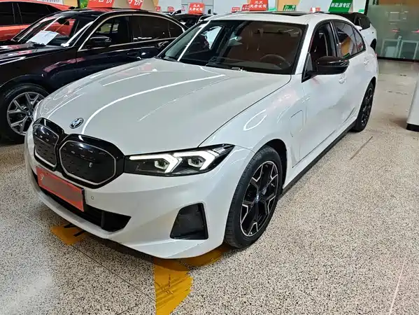 BMW i3 2023