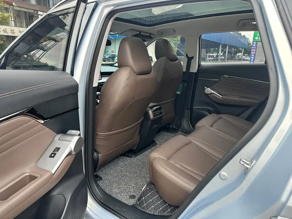GAC Trumpchi GS4 2024 — фото 18
