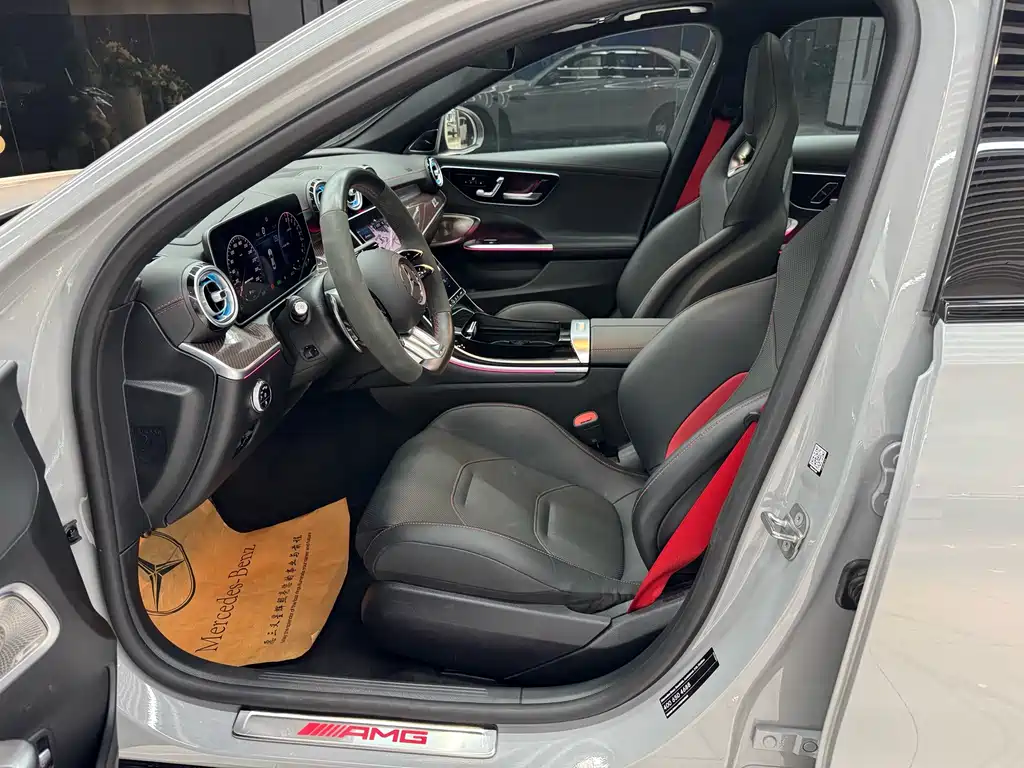 Mercedes-Benz C-Class AMG New Energy 2025 — фото 9