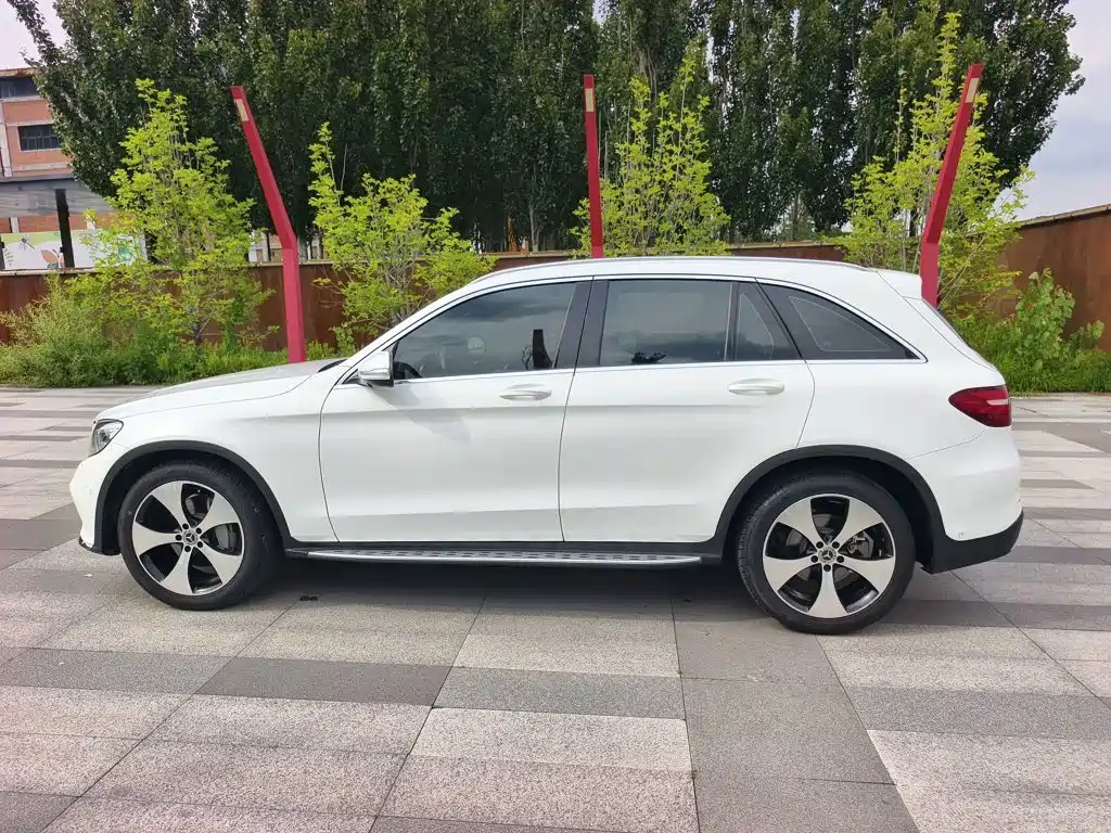 Mercedes-Benz GLC 2018 — фото 10