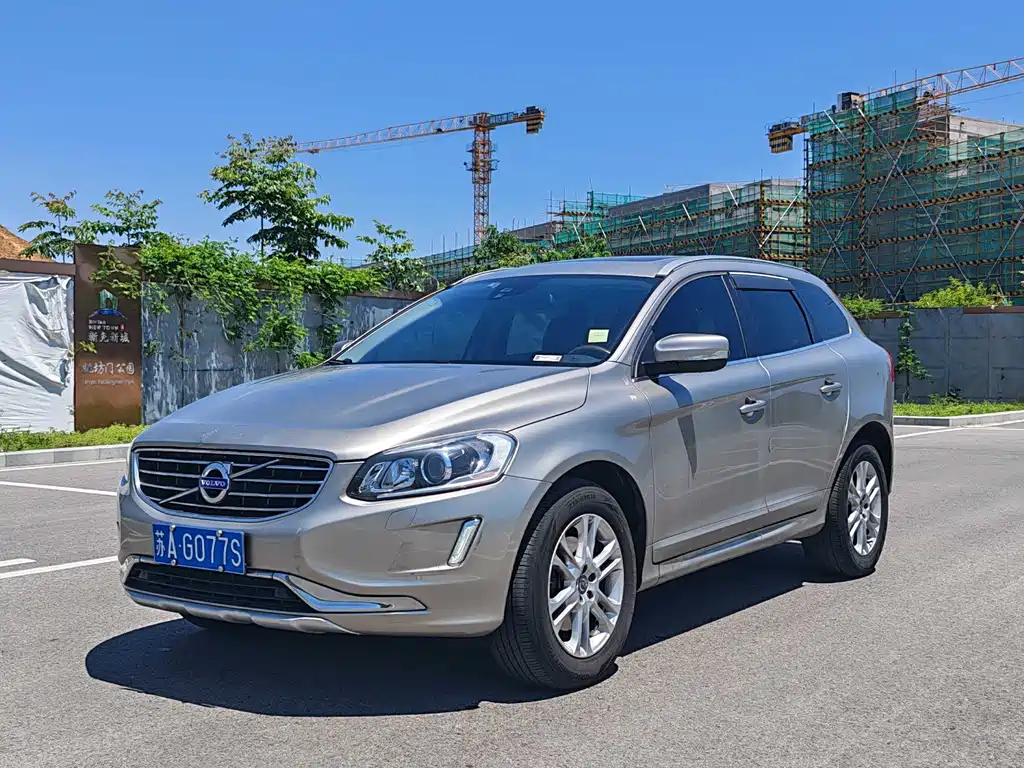 Volvo XC60 2015 — фото 1