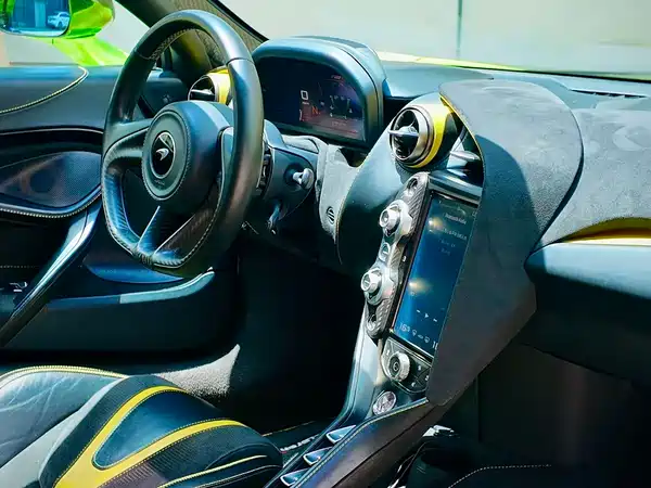 McLaren 720S 2020