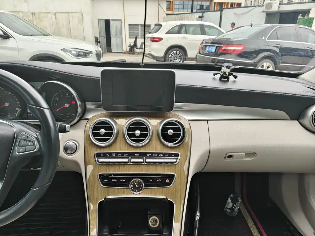 Mercedes-Benz C-Class 2016 — фото 17