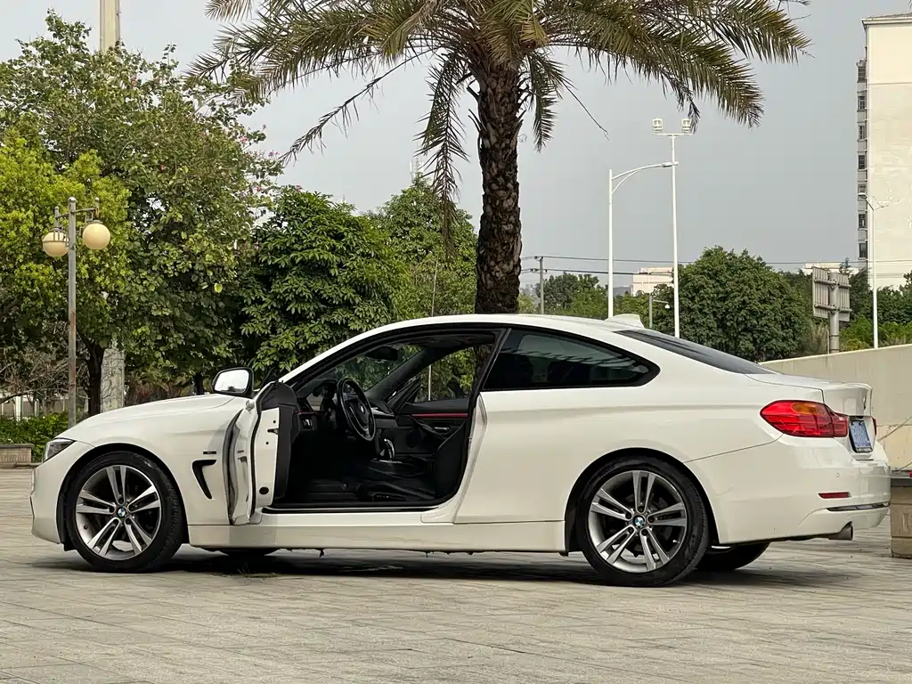 BMW 4 Series 2015 — фото 16