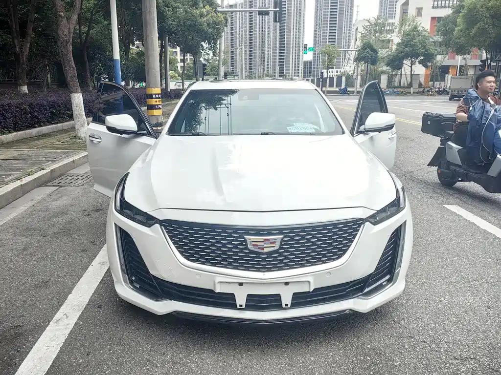 Cadillac CT5 2022 — фото 25