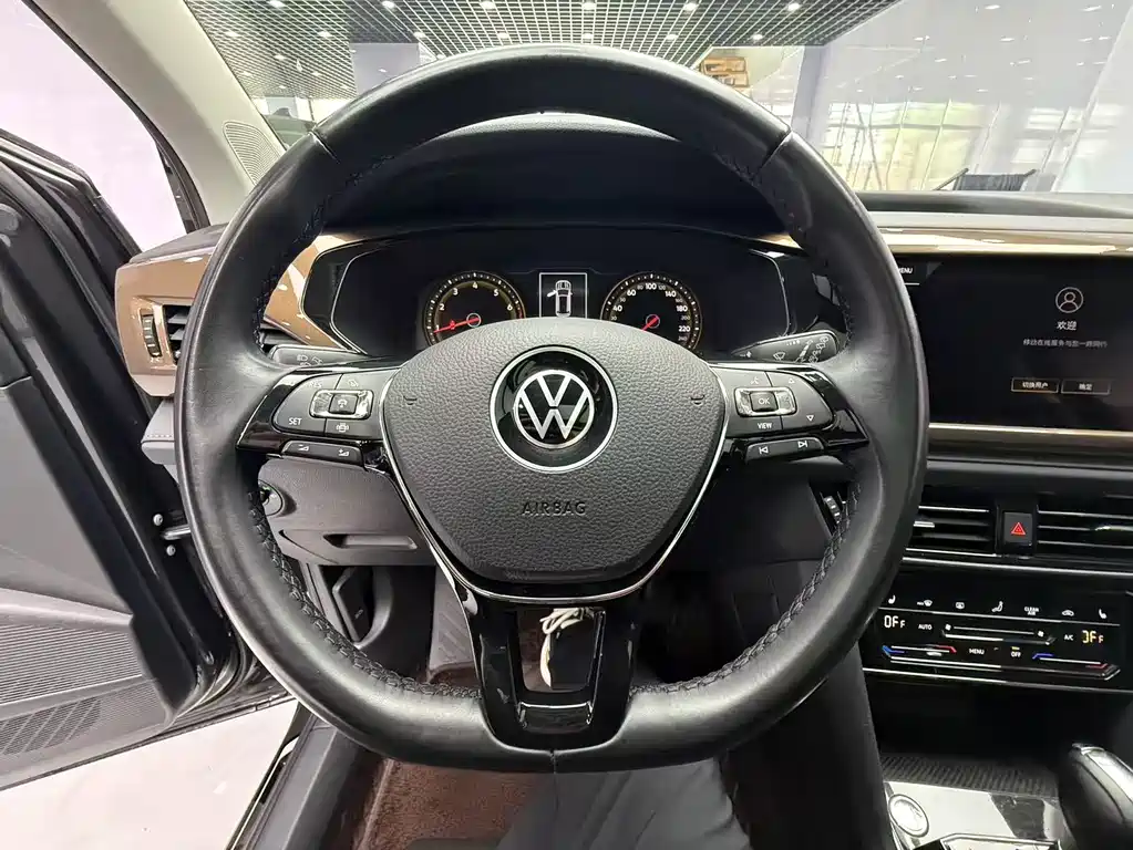 Volkswagen Tharu 2022 — фото 10