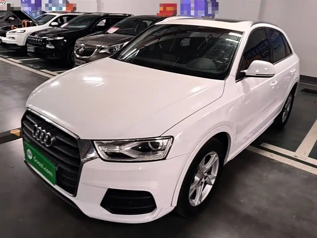 Audi Q3 2017 — фото 1