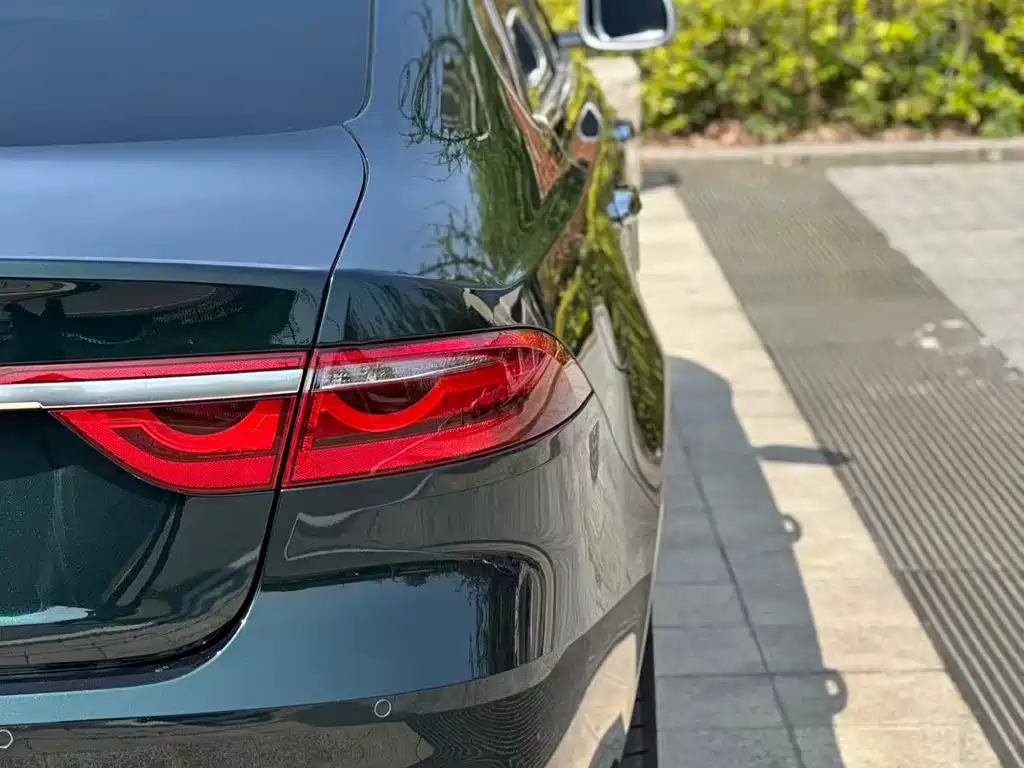 Jaguar XFL 2022 — фото 19