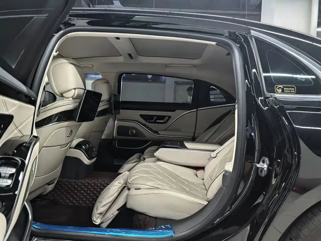 Mercedes-Benz Maybach S-Class 2023 — фото 6