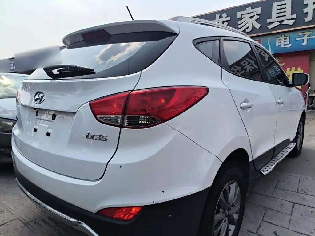 Hyundai ix35 2015 — фото 8