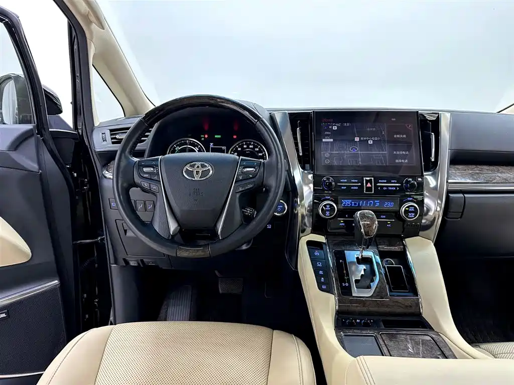 Toyota Alphard 2024 — фото 16