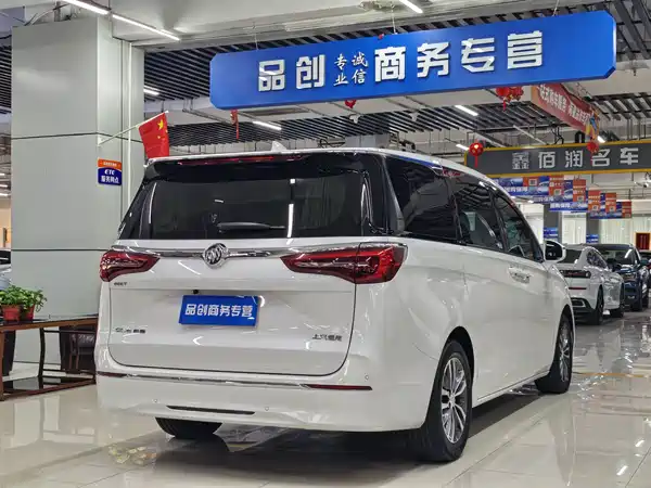 Buick GL8 2020