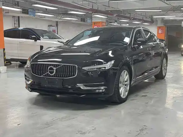 Volvo S90 2019