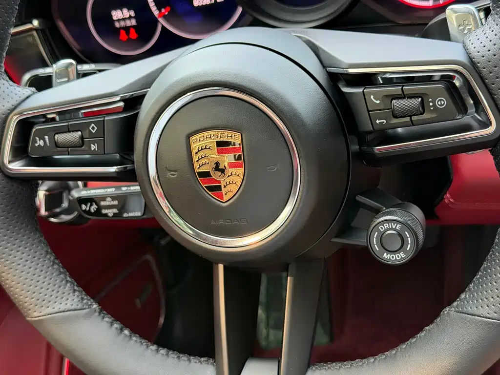 Porsche Panamera 2023 — фото 17