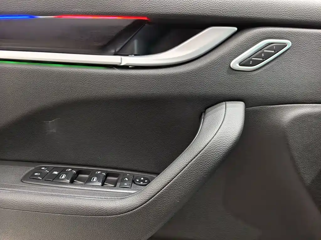 Maserati Levante 2022 — фото 5