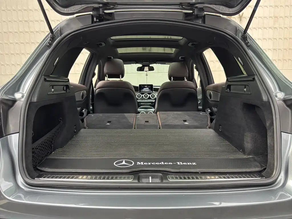 Mercedes-Benz GLC 2018 — фото 17