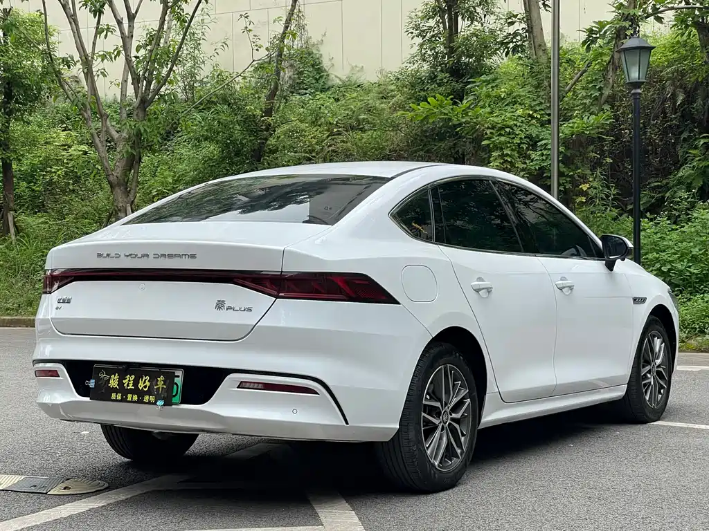BYD Qin PLUS 2022 — фото 7