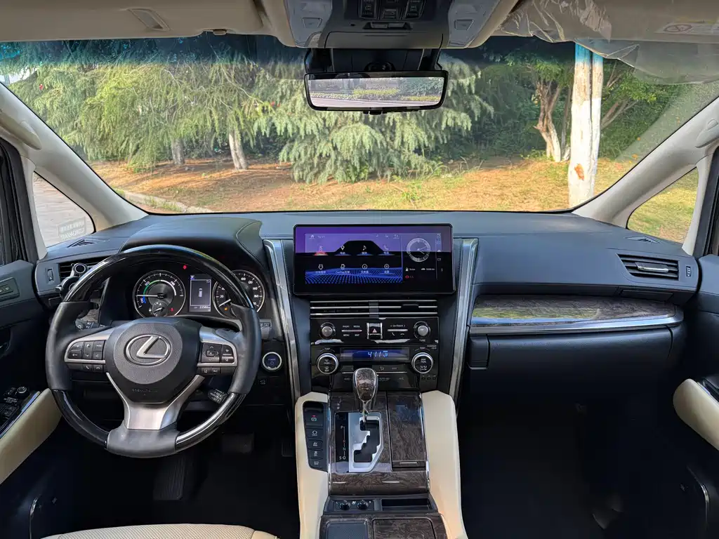 Toyota Vellfire 2023 — фото 7