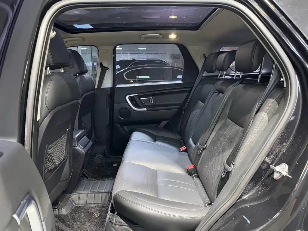 Land Rover Discovery Sport 2019 — фото 7