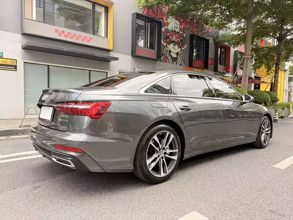 Audi A6L 2021