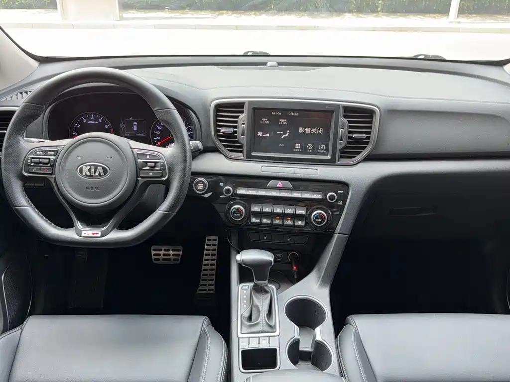 Kia KX5 2016 — фото 12