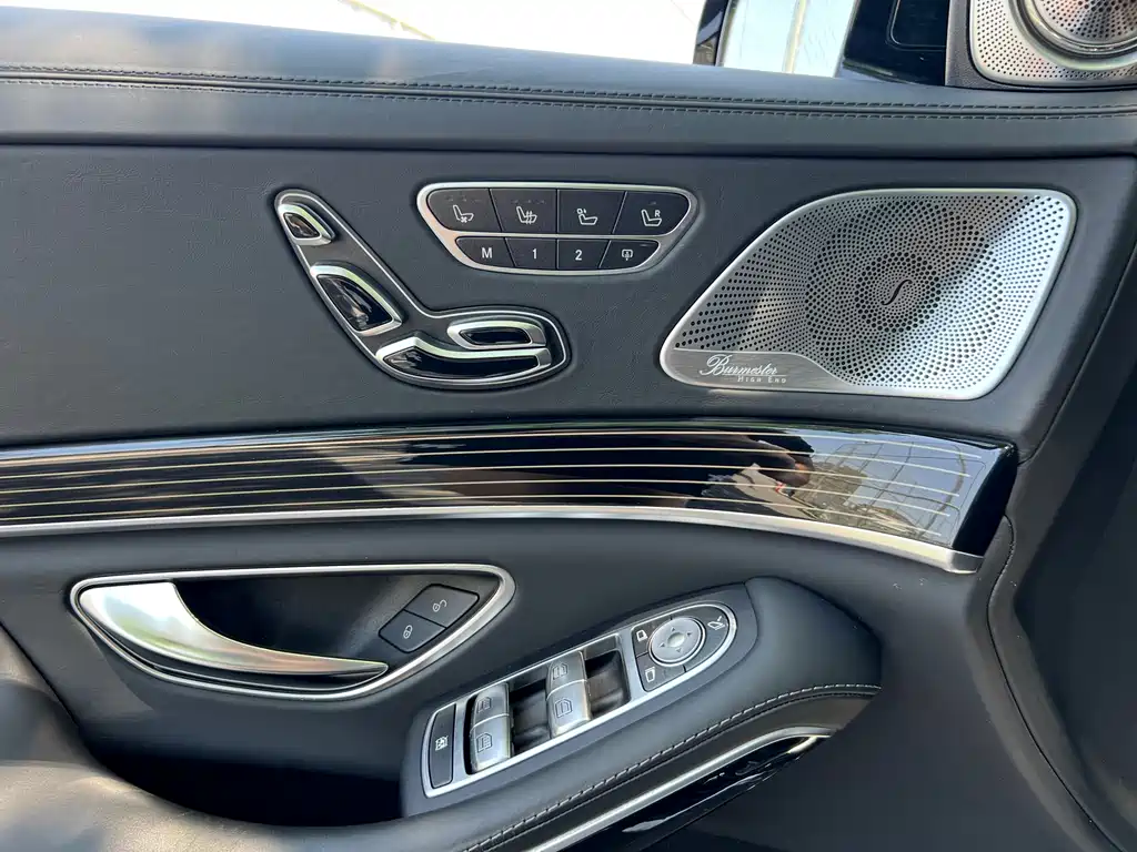 Mercedes-Benz S-Class AMG 2019 — фото 24