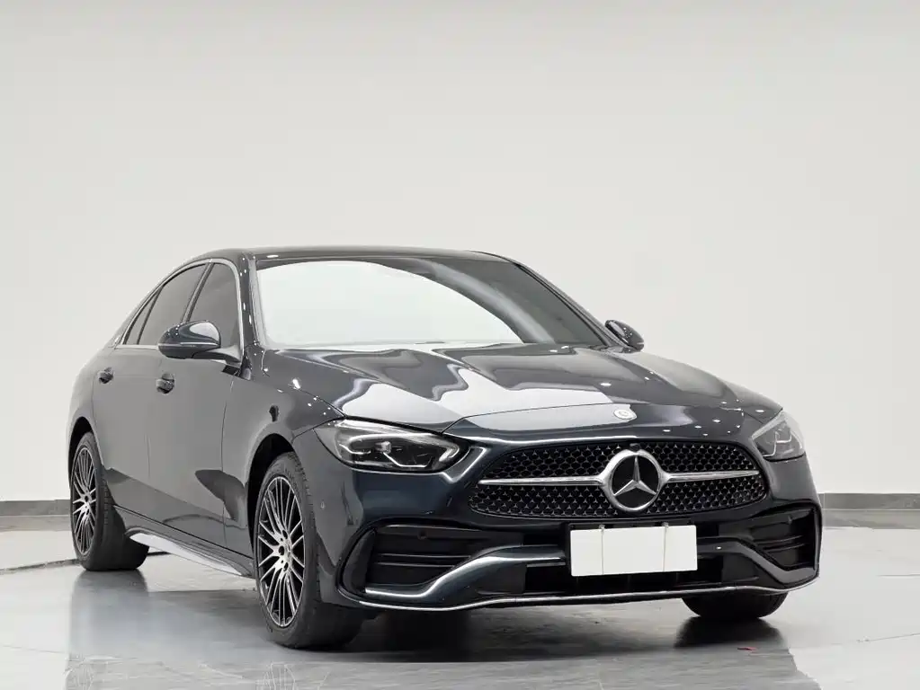 Mercedes-Benz C-Class 2024