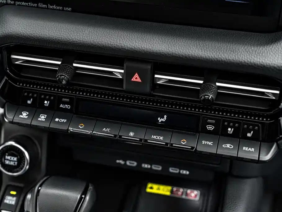 Toyota Prado 2025 — фото 31