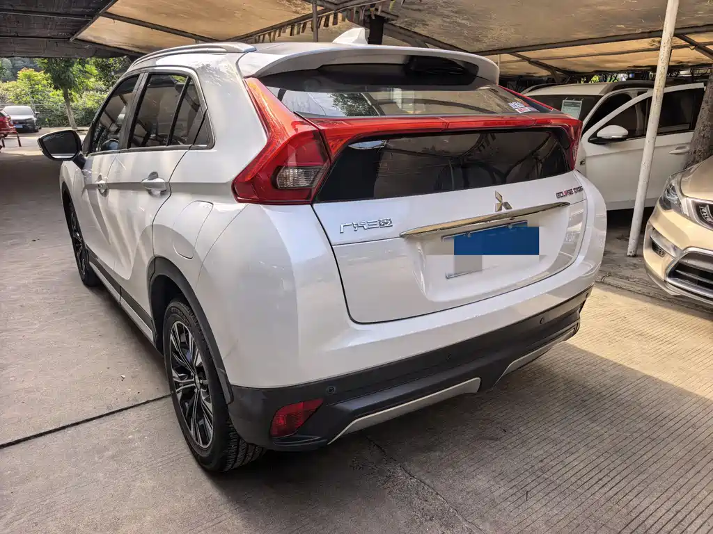 Mitsubishi Eclipse Cross 2019 — фото 15