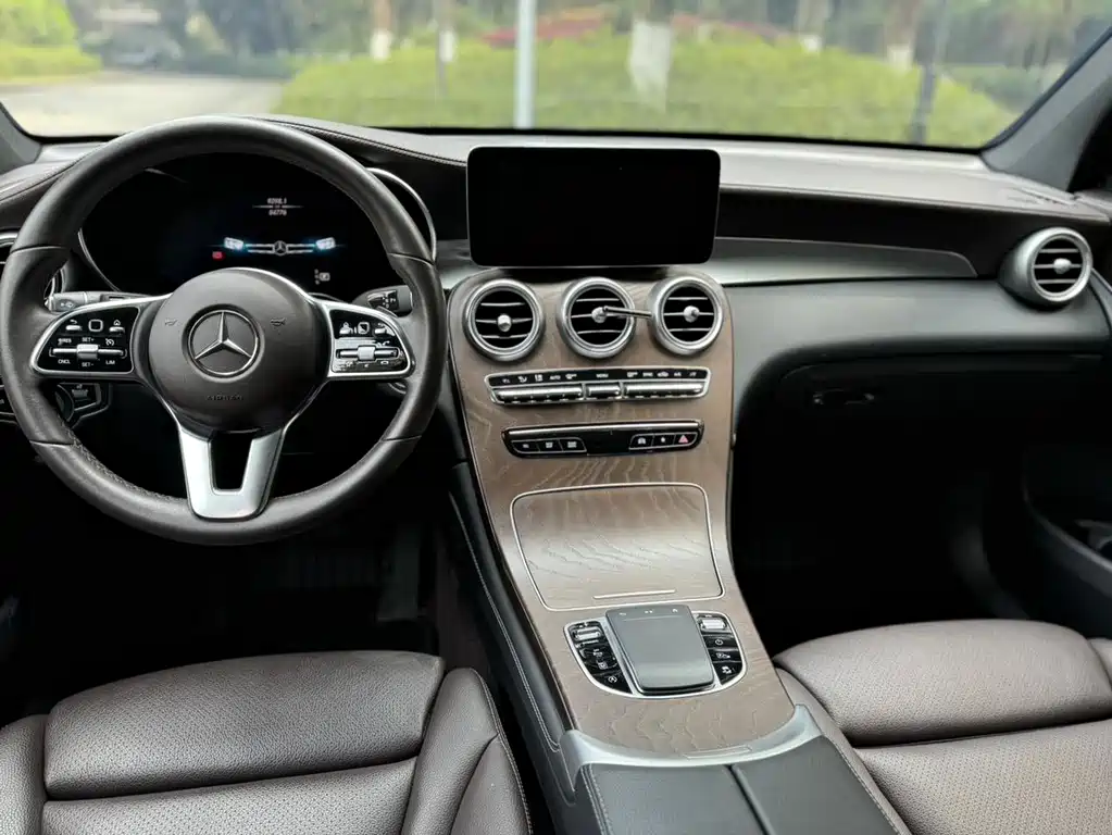Mercedes-Benz GLC 2019 — фото 13