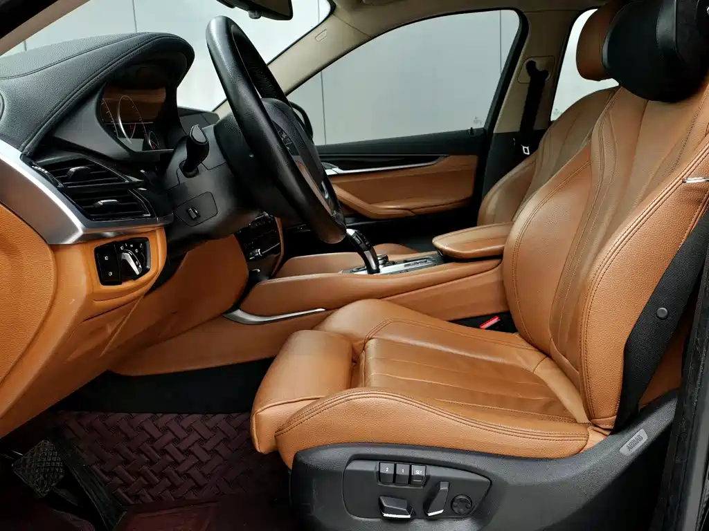 BMW X6 2018 — фото 13