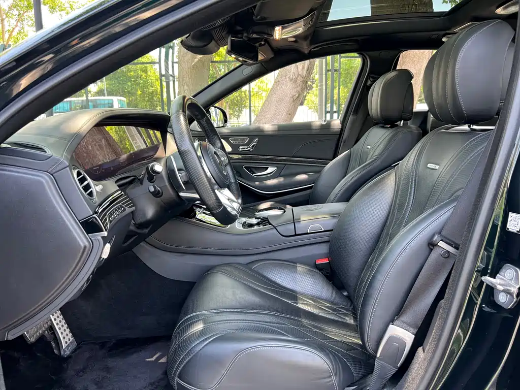 Mercedes-Benz S-Class AMG 2019 — фото 10