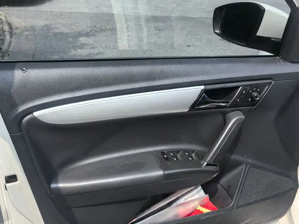 Volkswagen Gran Lavida 2014