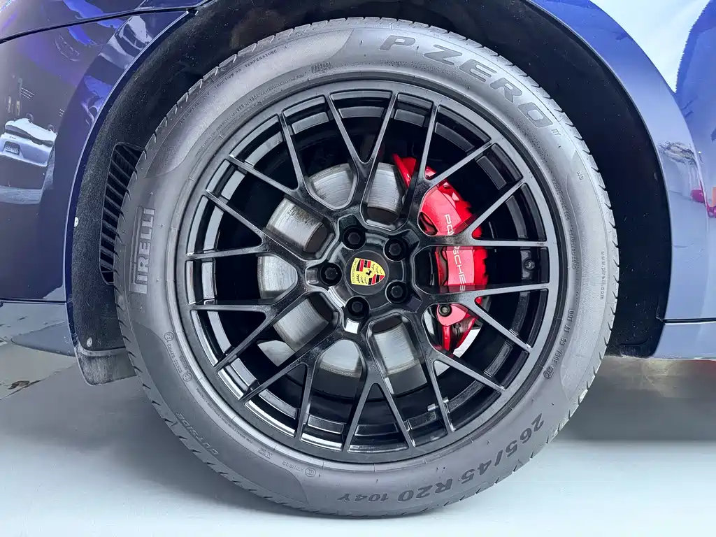 Porsche Macan 2021 — фото 16