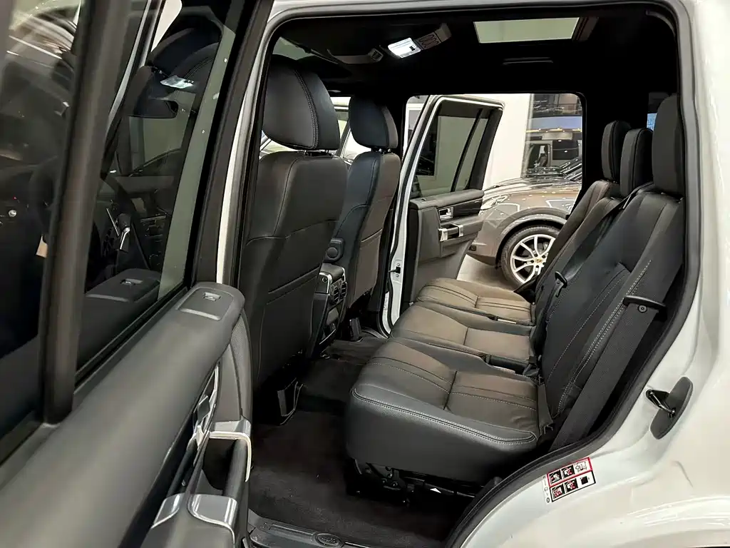 Land Rover Discovery 2016