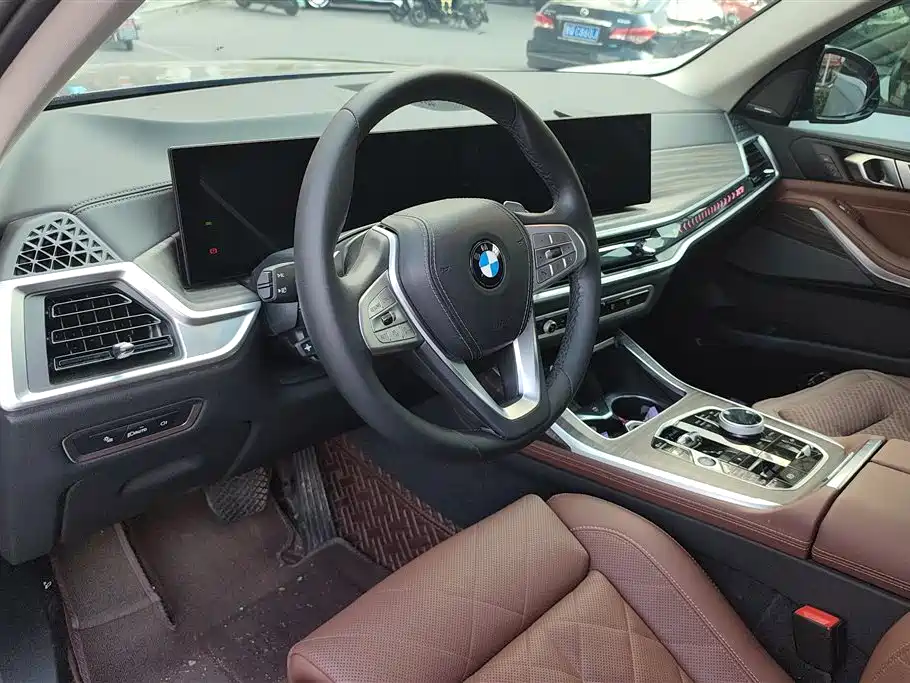 BMW X7 2025 — фото 11