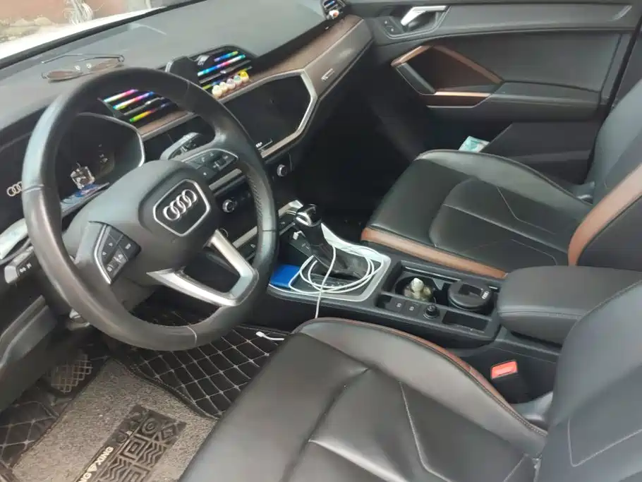 Audi Q3 2023 — фото 12