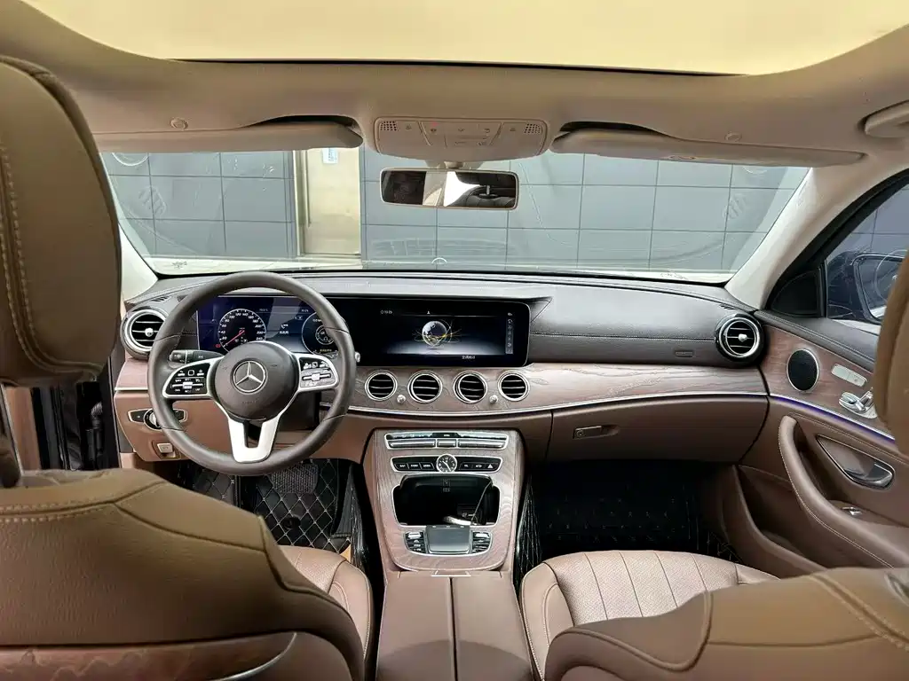 Mercedes-Benz E-Class 2019 — фото 6