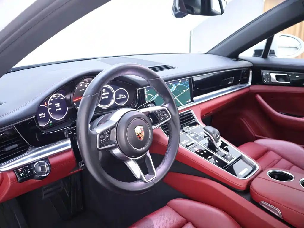 Porsche Panamera 2017 — фото 12