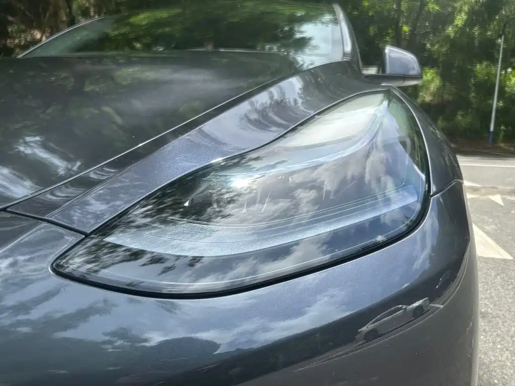 Tesla Model Y 2023 — фото 10