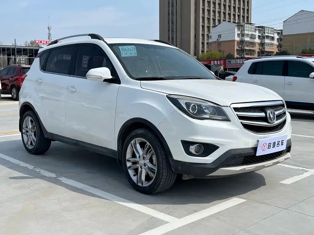 Changan CS35 2017 — фото 3